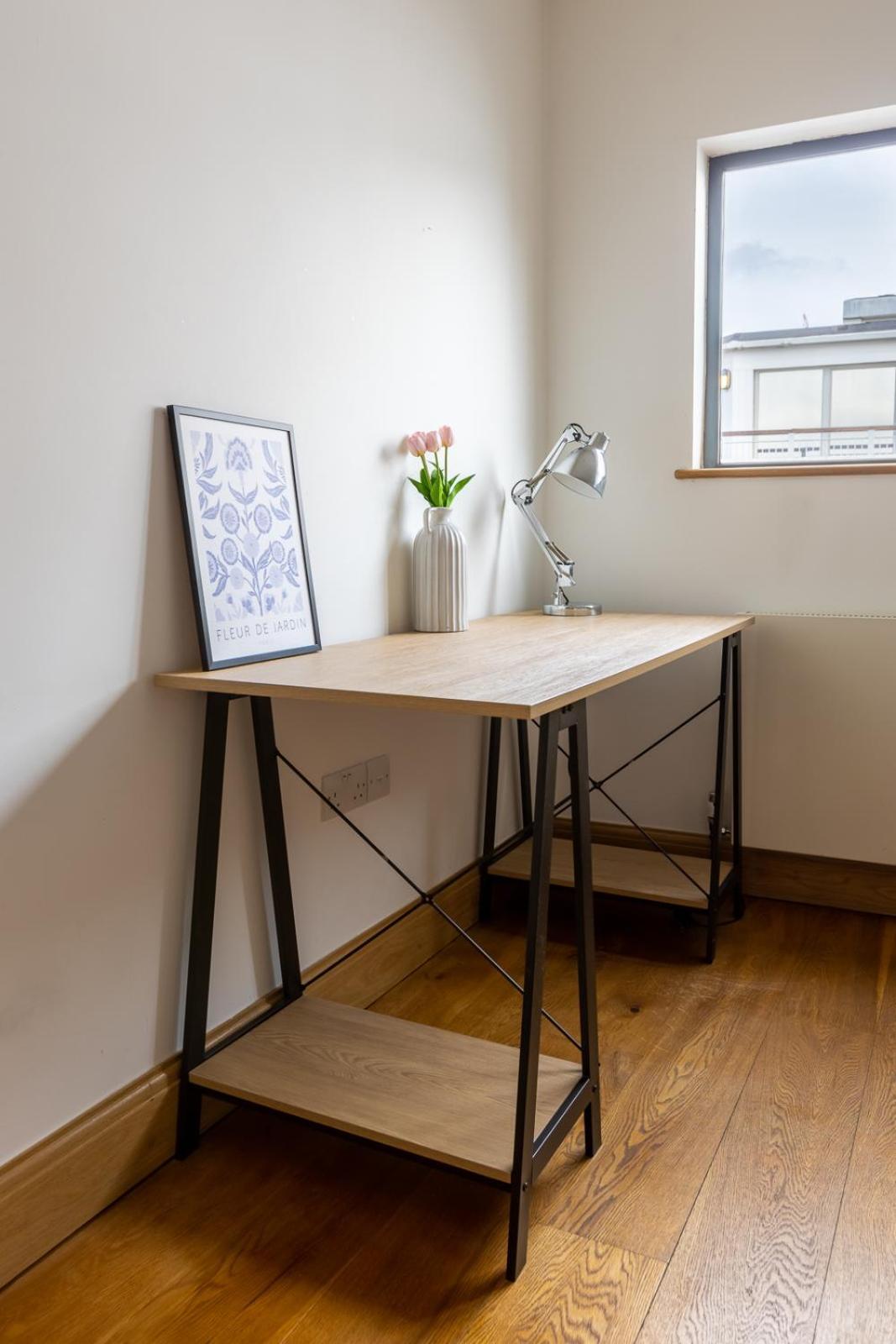 Luxury Penthouse In Central Лондон Екстериор снимка